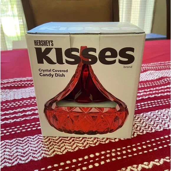 ❤️ Hershey’s Kisses Crystal 2pc. Dish ❤️ NWT - Picture 2 of 8